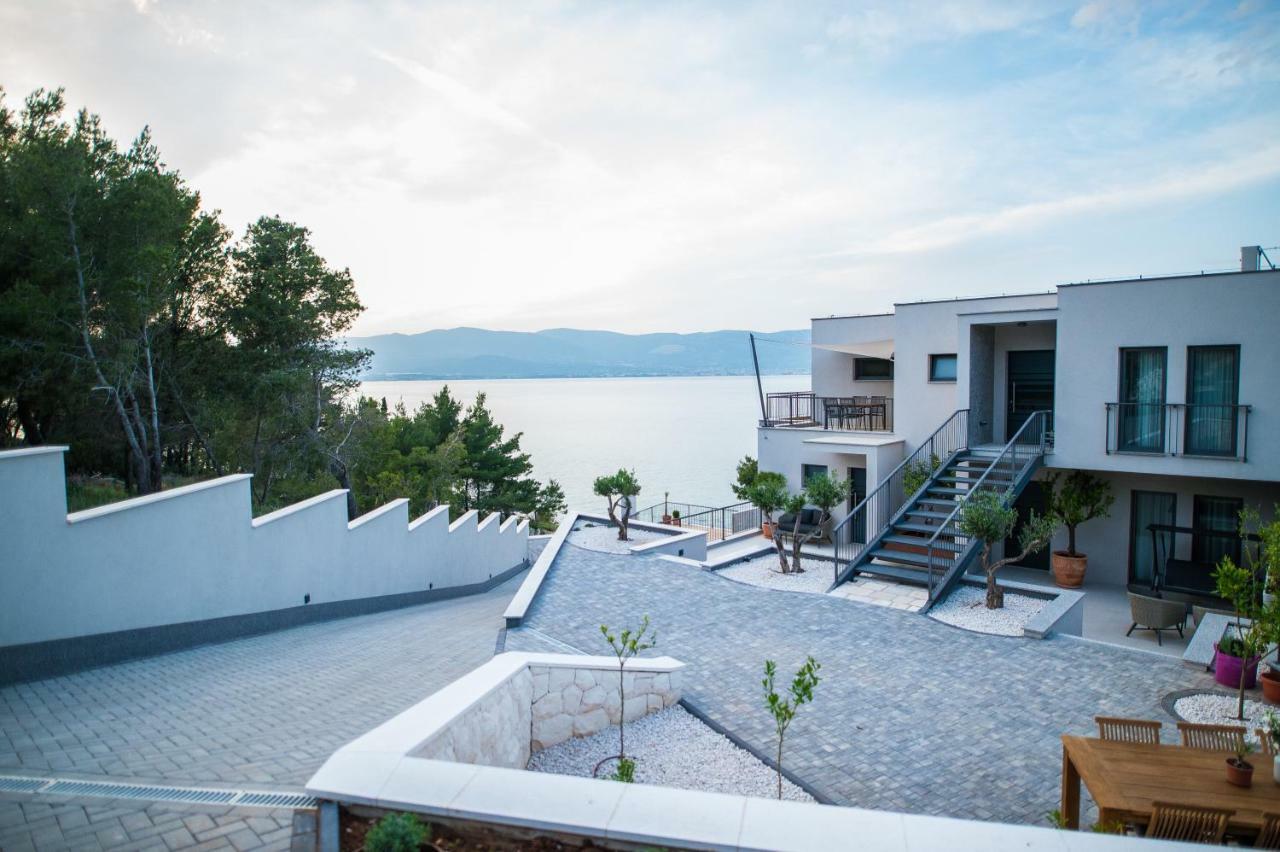 Ferienwohnung Olive Hill House - Ground Floor Slatine Exterior foto